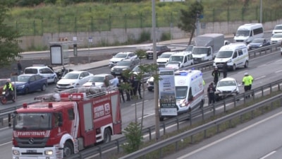 İstanbul'da kontrolden çıkan otomobil takla attı : 1 ölü