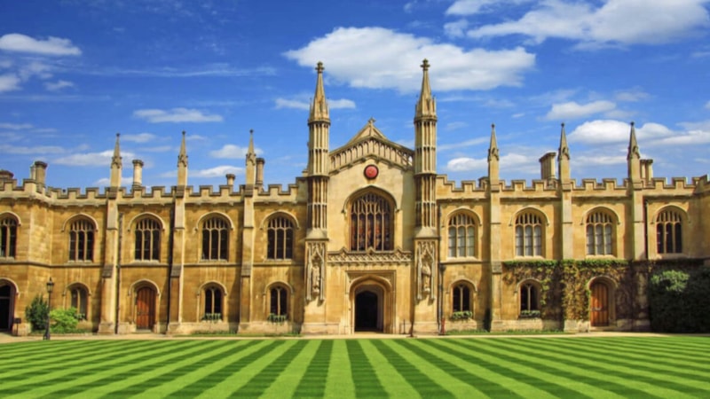 İngiltere’de üniversiteler mali krizle karşı karşıya: Birçok kurum kapanabilir