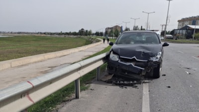 Konya'da ootomobiller çarpıştı: 2 yaralı