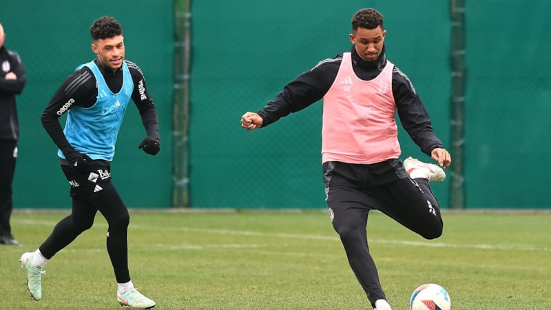 Beşiktaş'ta Alex Oxlade-Chamberlain ve Felix Uduokhai sakatlandı