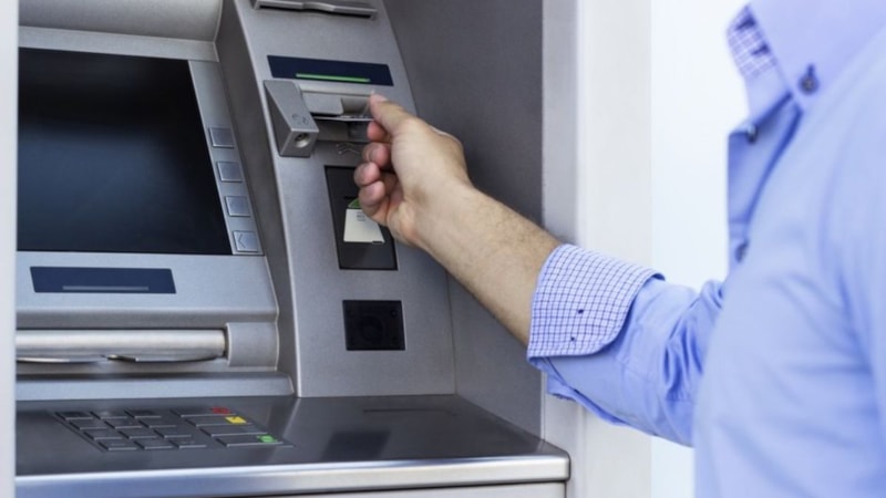 ATM’den dakikalar içinde yapılıyor! O işlemler için şubeye gitme devri kapanıyor