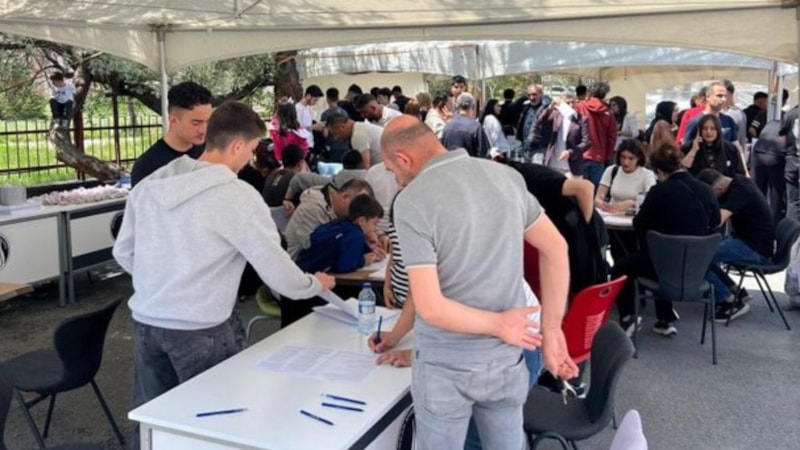 Ankara'da liseli gençlerden kan bağışı rekoru