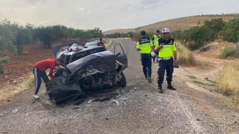 Gaziantep'te kafa kafaya feci kazada 1'i ağır 8 kişi yaralandı