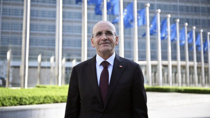 Mehmet Şimşek İngiltere'de yatırımcılarla buluşacak