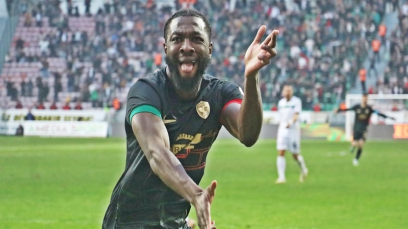 Amed Sportif Faaliyetler, Charly Keita ile yolları ayırdı