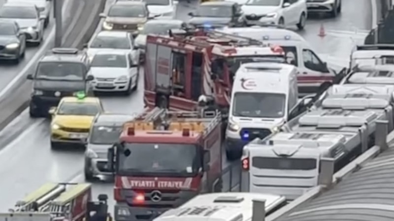 Beylikdüzü'nde metrobüs kazası: 57 yaralıdan 56'sı taburcu edildi