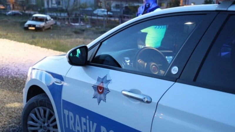 Aksaray'da şarampole devrilen otomobilin sürücüsü ehliyetsiz ve alkollü çıktı