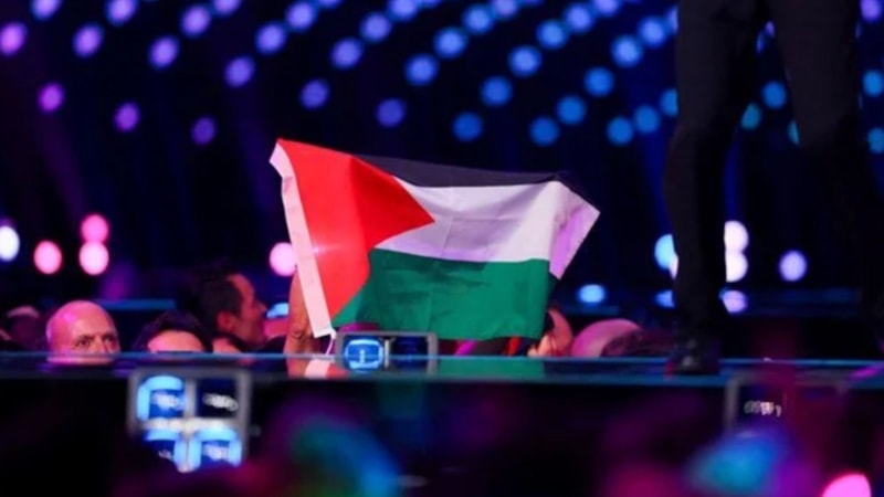Eurovision yarı finalinde seyircilerden Gazze'ye destek