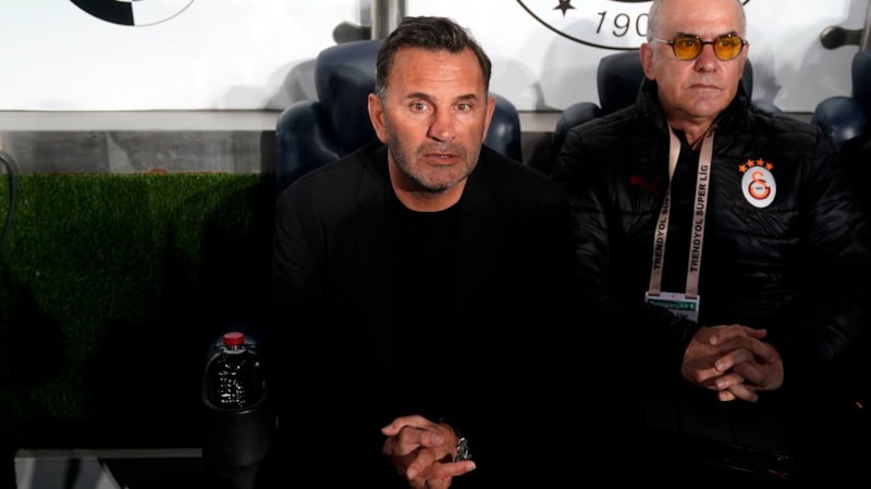 Okan Buruk'tan futbolculara 'çifte kupa' uyarısı