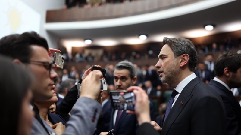 Bakan Bayraktar: Suriye'ye elektrik ihracatı 3 katına çıkacak