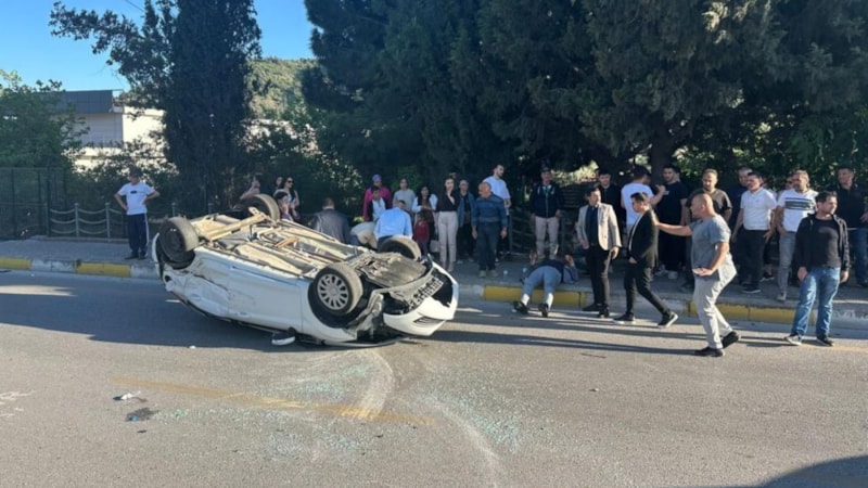 Aydın'da takla atan otomobildeki 5 kişi yaralandı