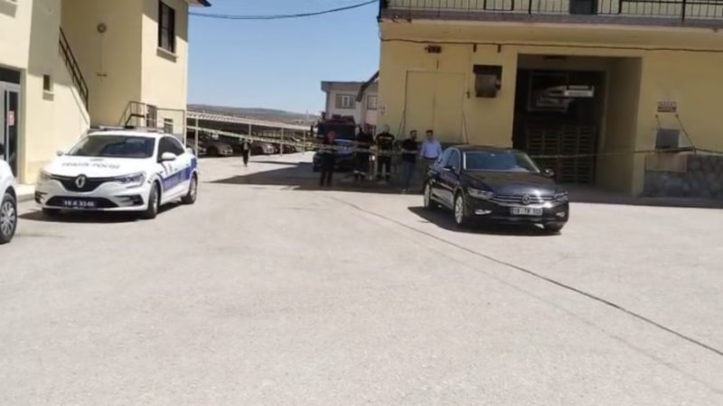 Çorum'da un fabrikasındaki patlamada yaralanan işçilerden biri hayatını kaybetti