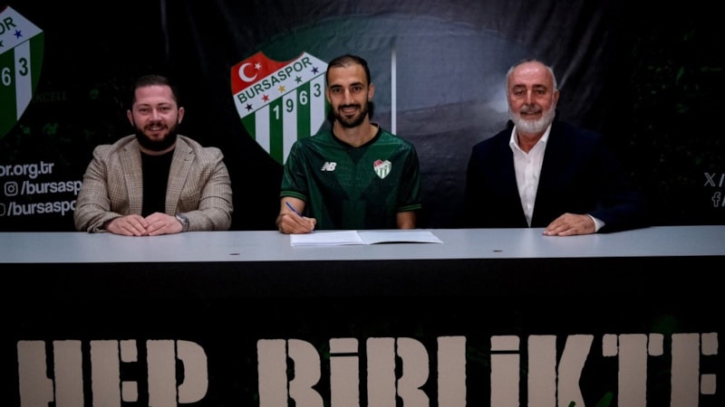 Bursaspor, Alperen Babacan'a imzayı attırdı