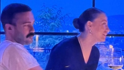 Serenay Sarıkaya ve Mert Demir'den yeni kare paylaşıldı