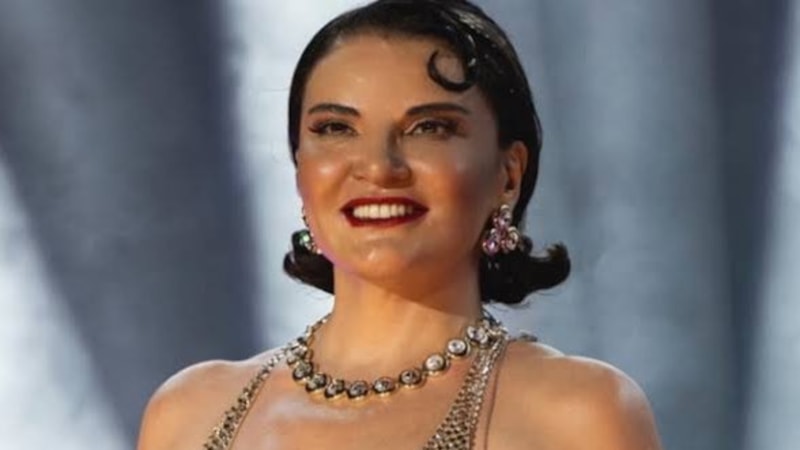 Şarkıcı Göksel'in son paylaşımında değişimi dikkat çekti. Yüzüne yorum yağdı