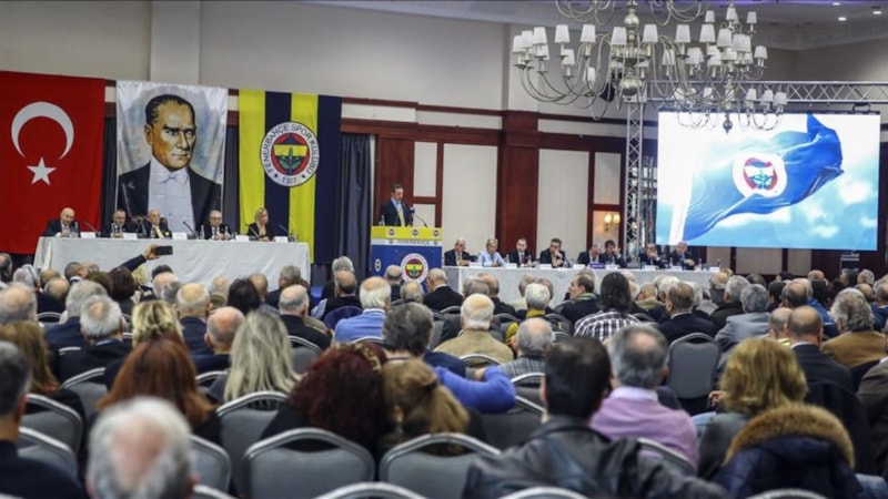 Fenerbahçe'den olağanüstü genel kurul kararı!