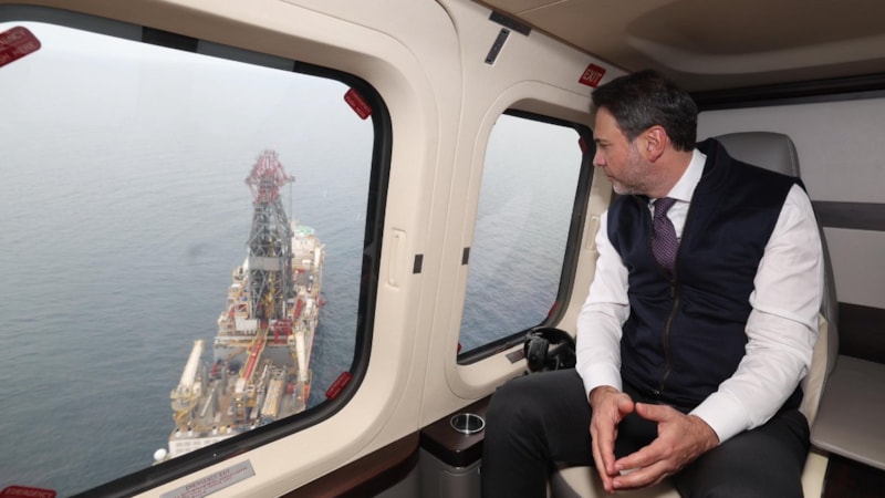 Alparslan Bayraktar duyurdu: Yeni müjdeler yolda