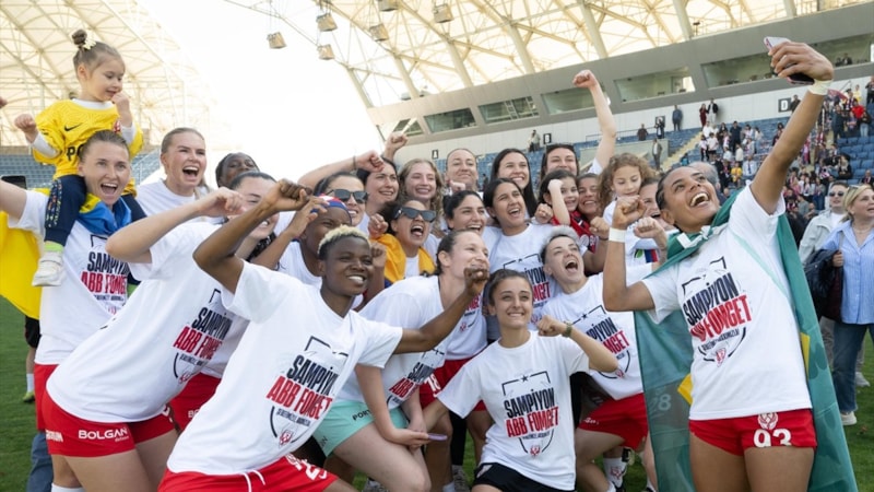 ABB FOMGET’in Kadınlar Futbol Süper Ligi şampiyonluğu tescillendi