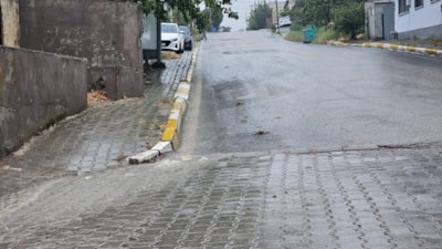 Balıkesir'de sağanak sele neden oldu