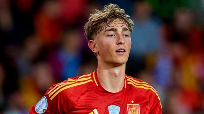 Real Madrid, Dean Huijsen'i kadrosuna kattı