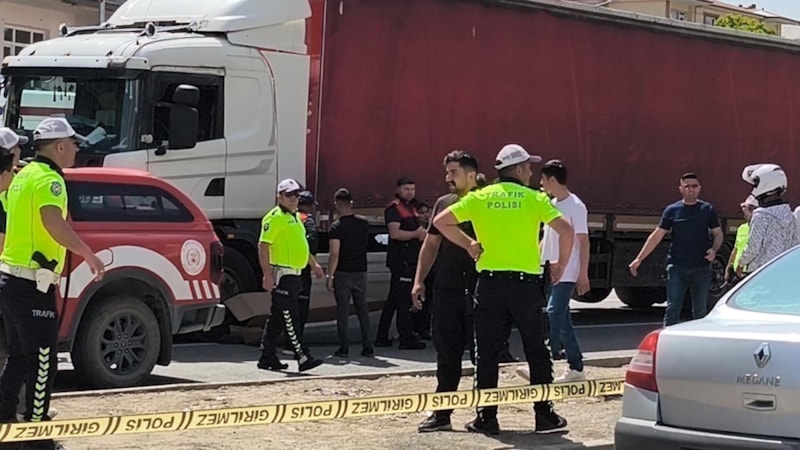 Iğdır'da tırın çarptığı yaya hayatını kaybetti