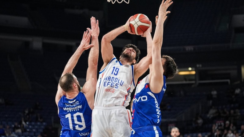 Anadolu Efes, Büyükçekmece Basketbol'u mağlup etti
