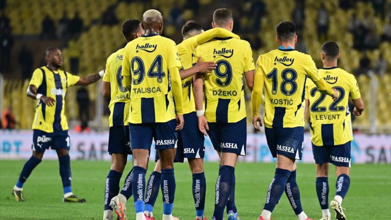 Fenerbahçe, Eyüpspor'u tepkiler eşliğinde iki golle geçti