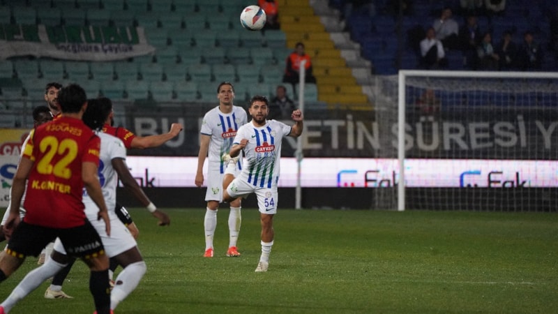 Rizespor, Göztepe'yi yenerek ligde kalmayı başardı