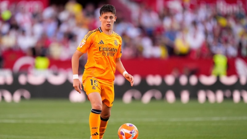 Real Madrid, 9 kişi kalan Sevilla'yı affetmedi