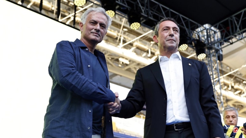 Fenerbahçe'de Jose Mourinho'nun geleceği masada