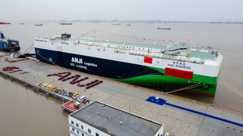 Dünyanın en büyük otomobil gemisi, Çin'den Avrupa'ya doğru yola çıktı