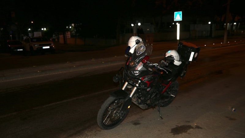 Çanakkale'de takip sırasında motosikletli polisin çarptığı genç kız ağır yaralandı