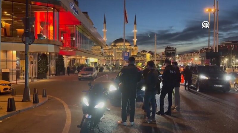 'Huzur İstanbul' uygulamasında 975 kişi gözaltına alındı