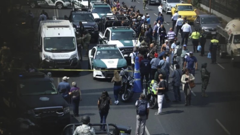 Meksika'da belediye başkanının sekreteri ve danışmanı silahlı saldırıda öldü