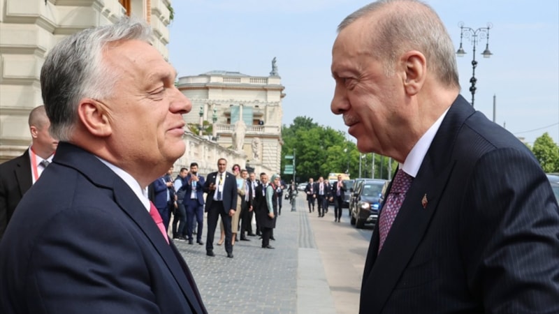 Macaristan Cumhurbaşkanı'ndan, Cumhurbaşkanı Erdoğan'a teşekkür