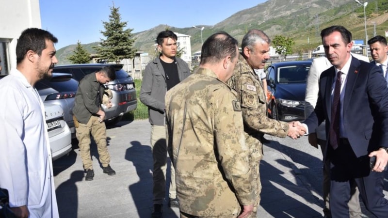 Bitlis’te polis aracı kaza yaptı: 2 yaralı