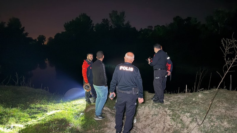 Sakarya'da nehre düşen şahsın cansız bedenine ulaşıldı