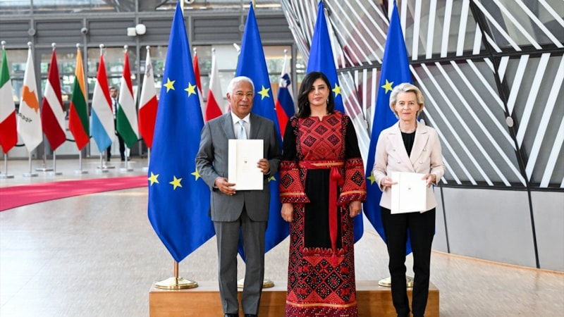 İlk kez bir Filistin temsilcisi AB'ye mektup sunarak görevine başladı
