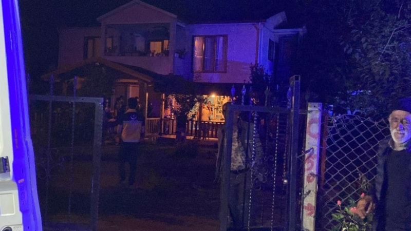 Kocaeli'de bir kişi tartıştığı eniştesi ve ablasını vurdu