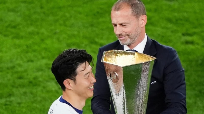 UEFA Avrupa Ligi Finali'nde madalya krizi: 3 oyuncuya madalya çıkmadı