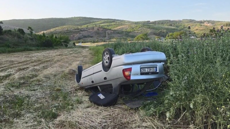 Bursa'da otomobil şarampole yuvarlandı: 5 yaralı