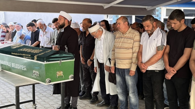 Çanakkale'de nefes borusuna yemek kaçan çocuk hayata tutunamadı