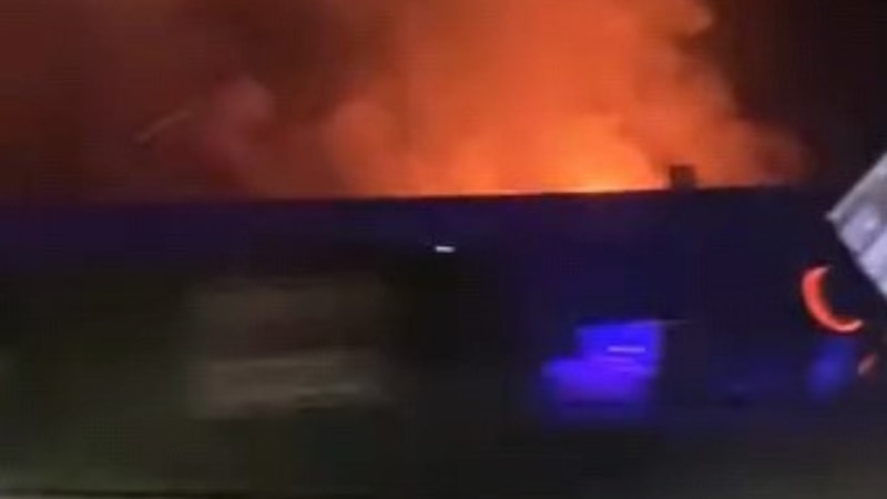 Bursa'da mobilya imalathanesinde yangın paniği