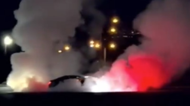 Mersin’de dinlenme tesisinde drift yapan iki sürücüye 99 bin TL ceza kesildi