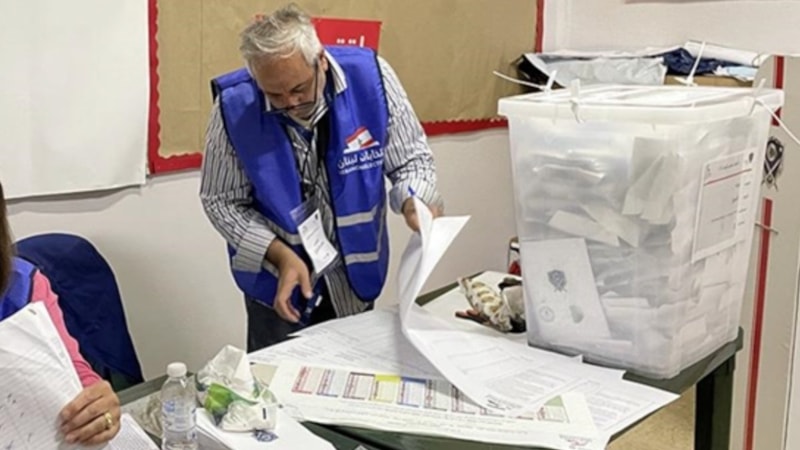 Lübnan'ın güneyindeki halk, belediye seçimleri için sandığa gidiyor