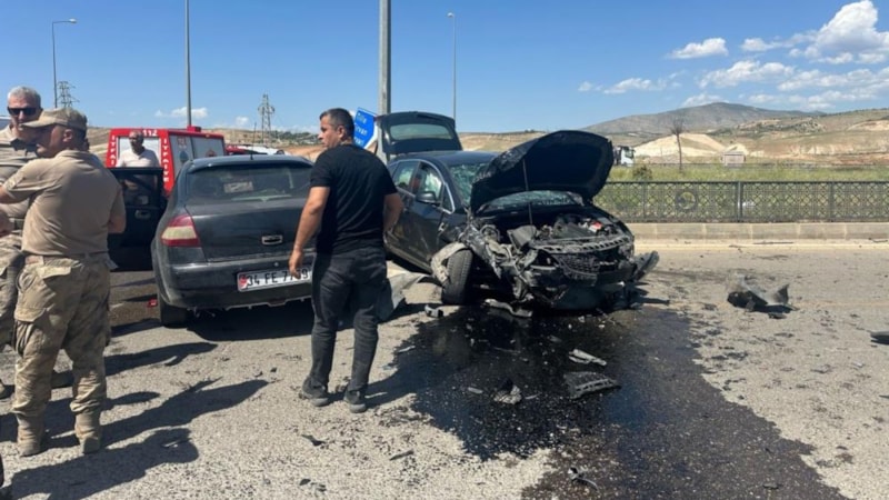 Siirt'te kaza: 1’i ağır 4 yaralı