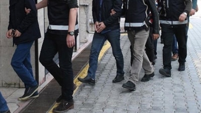 İstanbul'da FETÖ operasyonu: Bylock kullanıcıları tespit edildi