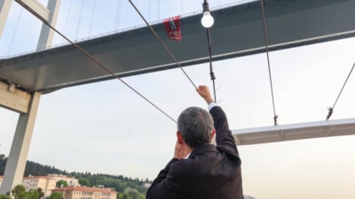 CHP'den 15 Temmuz Şehitler Köprüsü’nde İmamoğlu eylemi