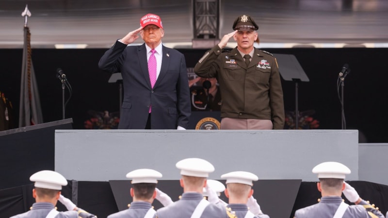 ABD Başkanı Trump: Dünyanın en güçlü ordusunu ben inşa ettim