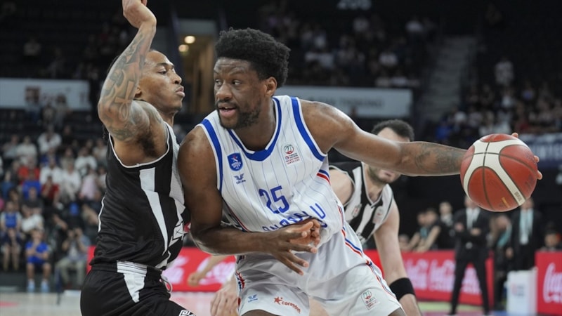 Beşiktaş, play-off'ta Galatasaray ile eşleşti